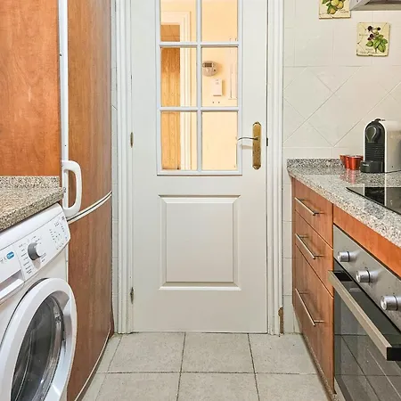 1 Bed In Lagos De Santa Maria, Elviria Apartment *