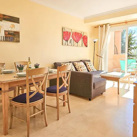 1 Bed In Lagos De Santa Maria, Elviria Apartment *